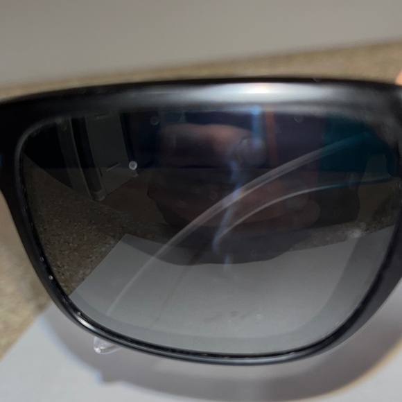 Oakley Holbrook sunglasses model 009102 – K155
Good condition. - Picture 13 of 15